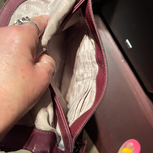 Michael Kors Bedford Crossbody Purse - Picture 11 of 16